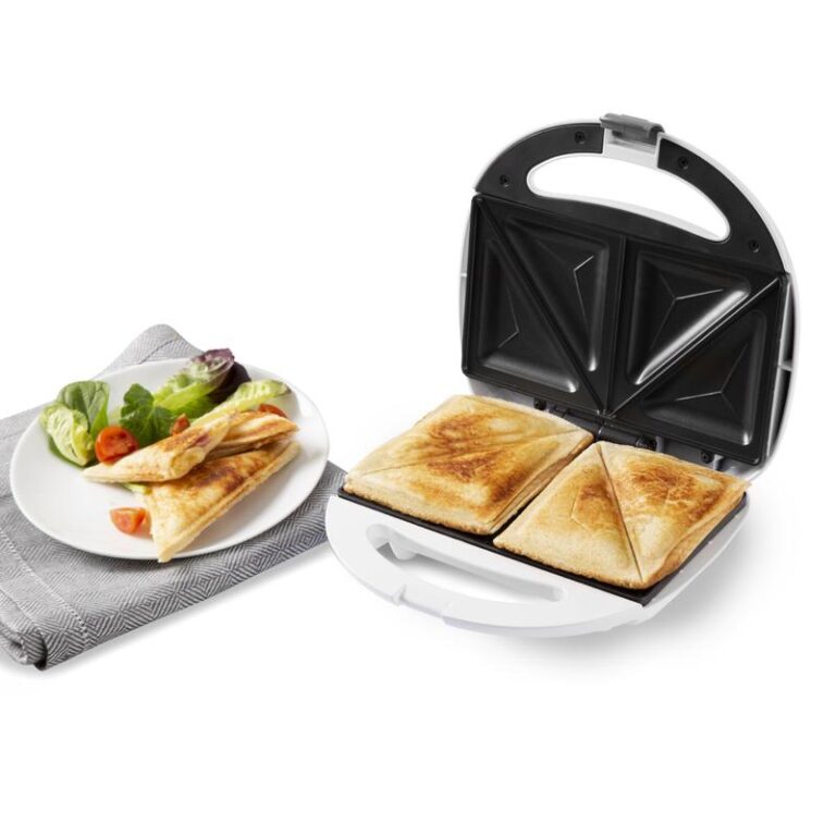 Presto 750W Sandwich Maker White Elmers Hardware